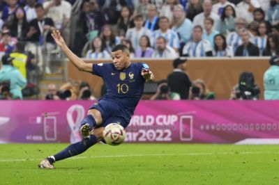 迪萨西回忆2022世界杯：姆巴佩最强，凯恩最难对付，登贝莱最搞笑