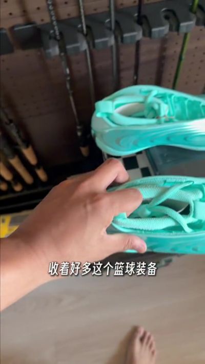 杨政向网友求助：因为腰间盘突出半年没打球 我很想打篮球