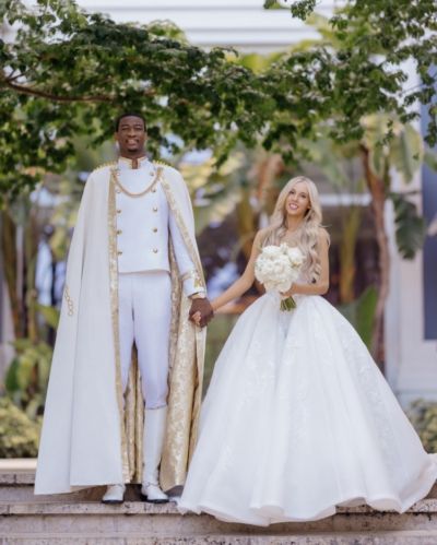GOAT大婚！凯·琼斯与妻子正式完婚 现东家土超球队埃菲斯送祝福