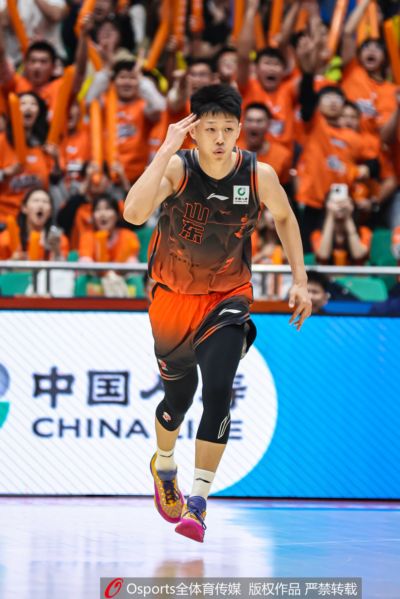 鲁媒：山东男篮和NBL山东蜜獾未来在球员的租借使用上会有合作