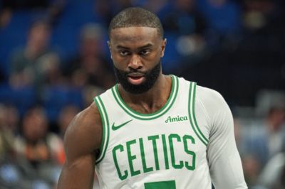 名记：快船今夏没有追求过杰伦·布朗 也没有追求他的计划