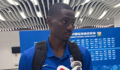 阿苏埃：回归申花前了解到球队成绩不是很好，现在走出了泥潭