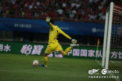 2026怡宝中超联赛第16轮，河南俱乐部彩陶坊1比2上海海港