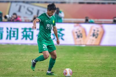 博主：柏杨迎来代表国安的100场里程碑