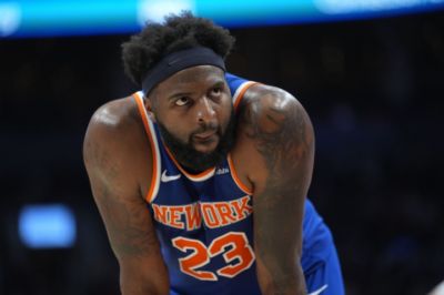 米切尔·罗宾逊预计离开尼克斯！名记：湖人有意提供中产特例长约