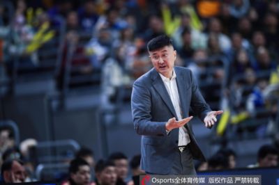 媒体人：杜锋指导和广东男篮的续约仍未有进展