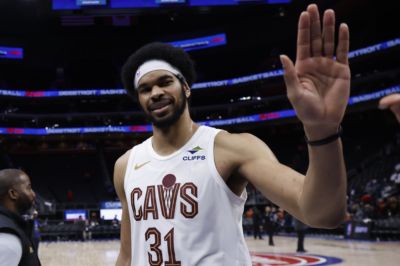 Windhorst：如果能用詹姆斯换来贾勒特·阿伦 湖人一秒都不会犹豫