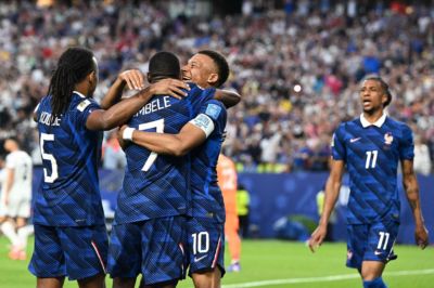 离谱！法国锋线首发4人总身价5亿，全部换下后替补的4人身价3.1亿