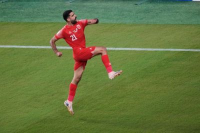 约旦1-0领先阿尔及利亚！塔马里踢呲变助攻，拉什丹外脚背破门