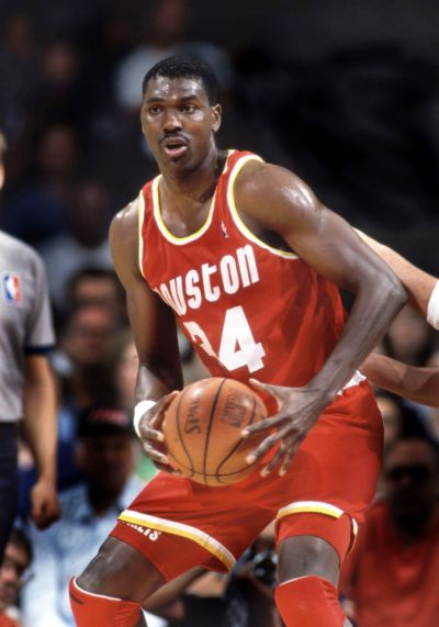 1994年的今天：奥拉朱旺带领火箭夺队史首冠 个人荣膺总决赛MVP