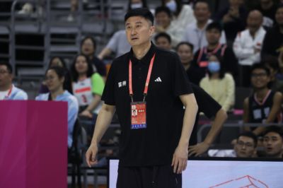 解说：教练像一条鱼&在队时间长了就会发臭 杜锋话语出现效应递减