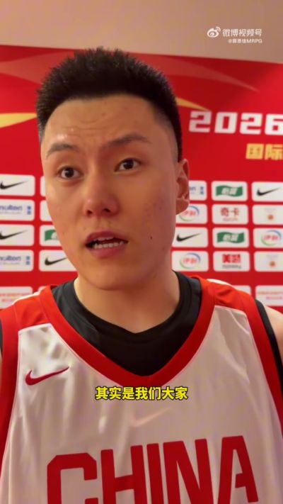 首次代表国家队首发出战什么感受？李弘权：可能小小圆梦成功吧
