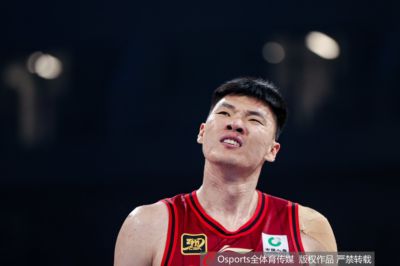 媒体人：北京男篮近期收到多份对范子铭的问询 正在做取舍权衡