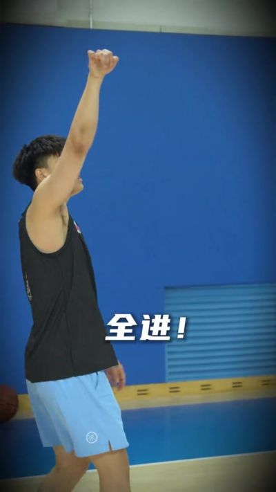 每一次出手，都在为胜利积蓄力量💪🏀