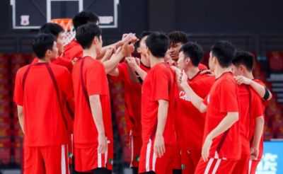 ：男篮21日热身赛对手澳大利亚阵容多是年轻人 超新星在列