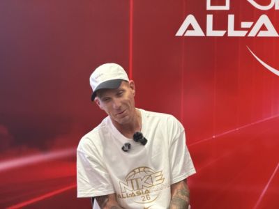 运球华丽的秘诀!白巧克力:我曾戴着厚重的园艺手套练习运球