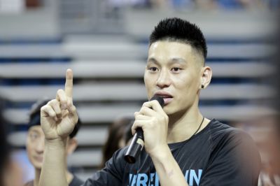 林书豪：长辈指责父母供我打球浪费钱 但我进哈佛后他们又来打听