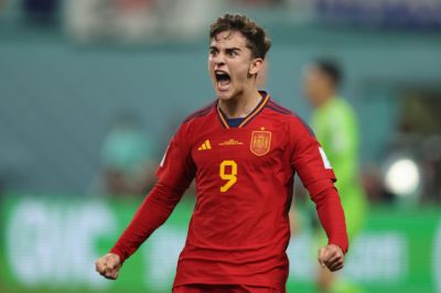 21岁前就参加2届世界杯！西班牙的加维成为史上第6位做到的球员