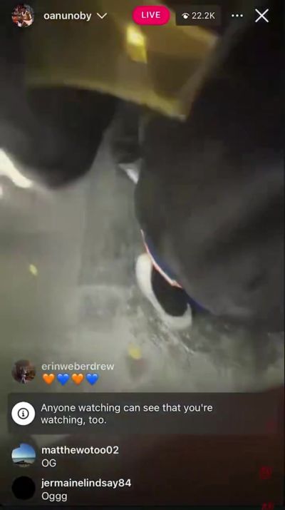 OG更衣室里误开直播疯狂发问:这咋关啊!!唐斯正好对着镜头大喊