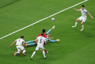 世界杯首日MVP：黄仁范当选！1传1射主导韩国2-1逆转
