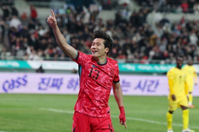 李太锡：能够追随父亲的脚步参加世界杯，我感到非常荣幸