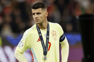 莫拉塔：18年西班牙带4个右后卫都不带我 哈维叫我去巴萨差点成行