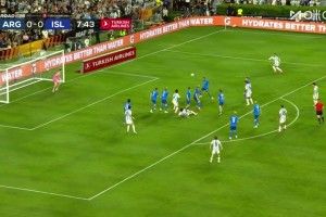 友谊赛-阿根廷3-0冰岛 梅西复出点射劳塔罗造点+中柱阿尔马达破门