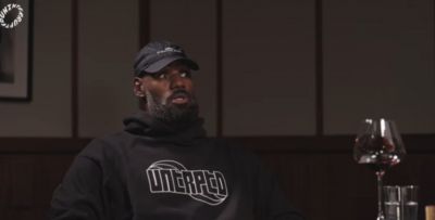 詹姆斯：布伦森是尼克斯的无解龙头 马刺G1急躁失误太多！