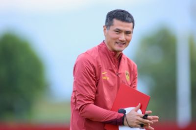 表现如何？国足主场0-0战平泰国，邵佳一主场首秀打几分？