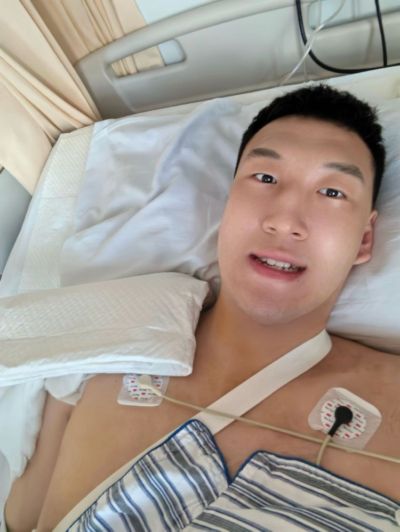 早日康复！杜润旺晒术后照：终于把这只胳膊送进“厂”里大修咯