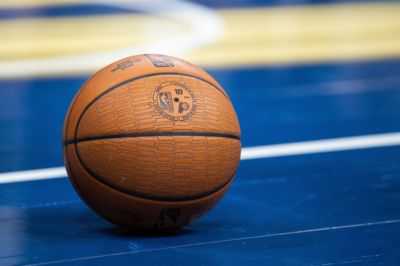 看NBA比赛那么多年 你觉得哪场比赛的判罚最黑？