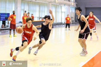 备战进行时！中国女篮与北体大男篮进行了对抗训练