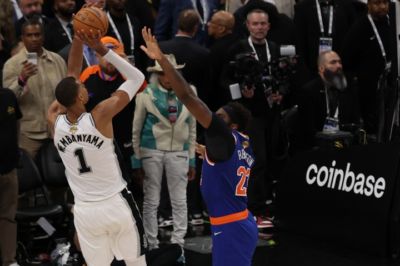Skip：文班关键时刻像个地球人 他绝对受到了NBA的过度保护