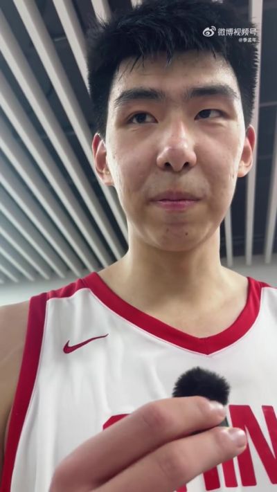 😂徐昕调侃和王俊杰搭档内线：多给我传点球啊