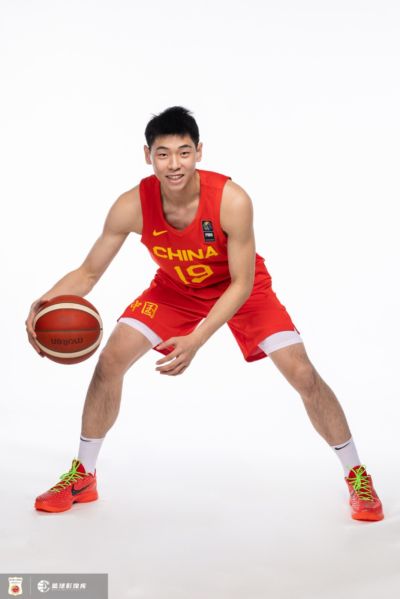 需要找回状态！崔永熙7投1中&罚球2中2得4分5板2助2断 正负值+11