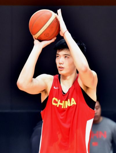 效率不错！焦泊乔上半场4投3中&三分1中1得到7分