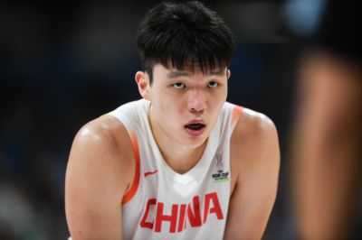杨瀚森：代表国家队出战是每一个运动员的梦想 我会尽快调整状态