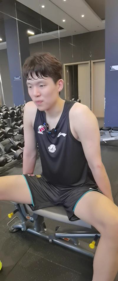 杨瀚森重回青岛训练&寄语母队：明年总冠军