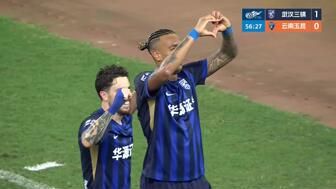 仍处降级区！三镇1-1玉昆8轮不胜 卡迪斯连续7场破门黄紫昌扳平