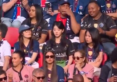 赢家！李刚仁获第二座欧冠成韩国第一人，“财阀女友”现场观战