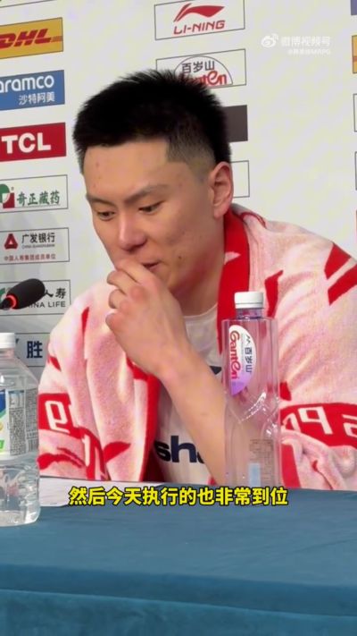 李弘权：无论多累都要坚持 抢篮板靠对球的渴望