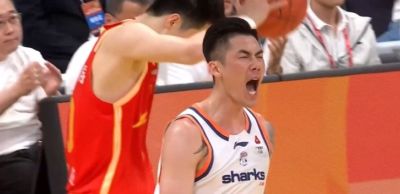 要打花了！李弘权补篮+刘铮反击空篮 上海18-2再打停&领先17分！