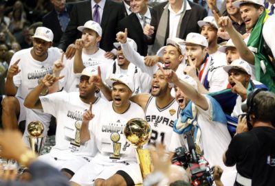12年前的NBA？马刺打散三巨头 库里初见峥嵘 阿杜MVP约基奇41号秀