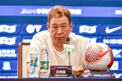 斯卢茨基：之前几场比赛我们和对手势均力敌，要尽可能减少犯错