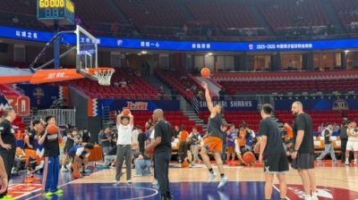 今晚上海VS广厦G2！媒体人：洛夫顿参加了赛前热身