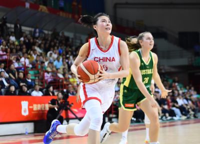 媒体人：王思雨征战澳洲联赛是想以此为跳板 再次冲击WNBA