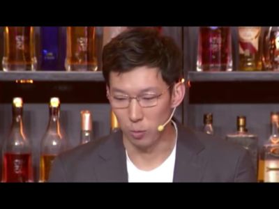 周琦：球队只能有1个老大 分不清主次的话很难把球队捏成一个整体