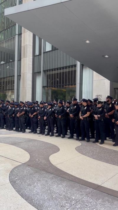 尼克斯今日可能进总决赛 纽约数百名警察严阵以待！