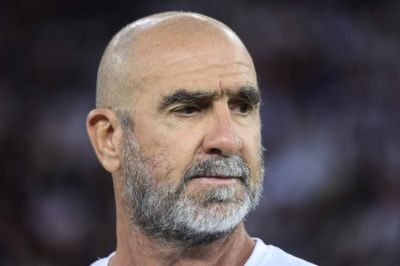 永远的“国王”！曼联官推祝球队传奇坎通纳60岁生快