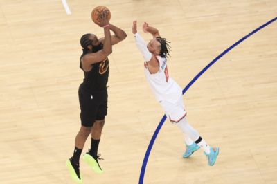 媒体人：今天的哈登尽力了 骑士方方面面都和尼克斯有差距